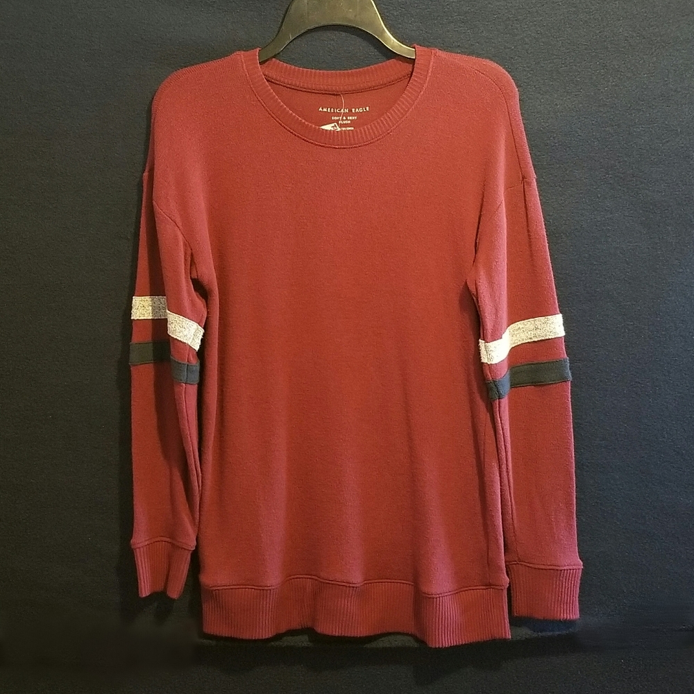 American Eagle Men's Round Neck Sweater